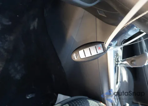 2017 Nissan Sentra Sr z USA, uszkodzony, nr VIN 3N1AB7AP9HY373514